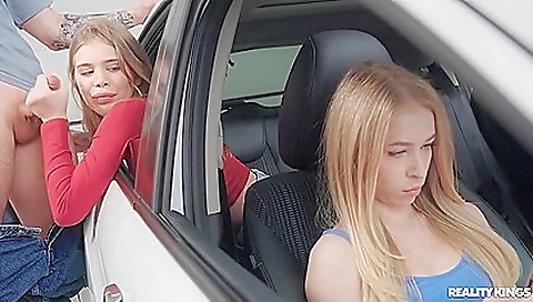 Slutty girl shows her cute body flexibilityro suckers brooks we stefani