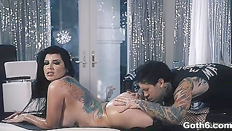 Spicy sex with a sexy girl