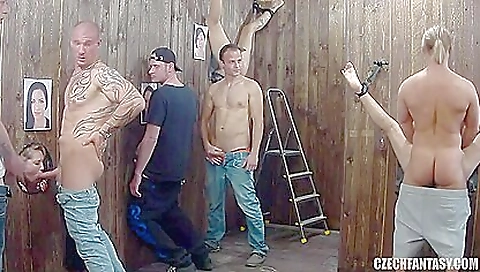 Married wifes gets her pussy eaten