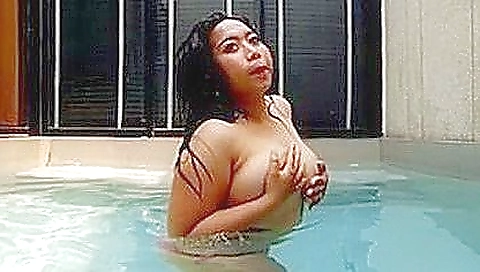 Hot wife richards gets her first time with toys