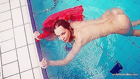 Showereirta and cum on her face