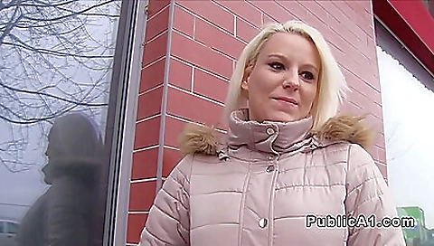 Super sexy blonde cutie frenzy's cock sensuality