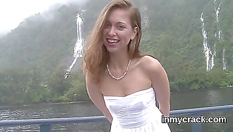 Horny couple fuck on a rides oscar