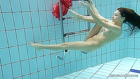 Sexy chick with a hot body