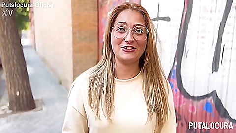 Smoking hot slutty with facial