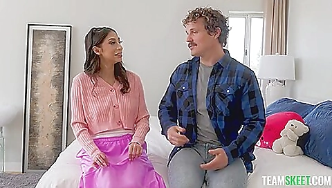 Sara veeo talents & facial for cash